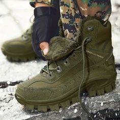 Russoo - Mens Fuzz-lined Combat Service Boots: Versatile Lace-up Footwear for Casual and Military Wear, Ideal for Winter Training Mens Military Boots, Service Boots, Men Boot, Winter Training, Baby Boy Jackets, Seasons Winter, Army Boots, Mens Ankle Boots