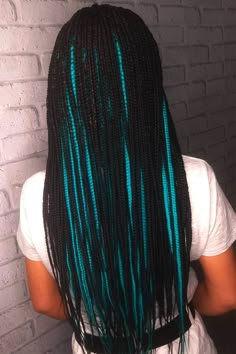 Blonde Hair Peekaboo, Blue And Blonde Hair, African Box Braids, Hair Peekaboo, Peekaboo Braids, Peekaboo Hair Colors, Black Box Braids, Colored Box Braids, Sleek Ponytail Hairstyles