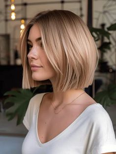 47 Striking Spring Haircut Shoulder Length Ideas for 2024 Haircut Shoulder Length, Haircut Shoulder, Spring Haircut, Haircut Ideas Trendy, Low Taper Fade Haircut, Spring Haircuts, Shoulder Length Blonde, Short Blonde Bobs, Taper Fade Haircut