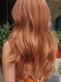 28 Best Strawberry Blonde Hair Colors, Balayage Ideas & Highlights Blonde Hair With Light Copper Highlights, Light Red Hair Blonde Highlights, Strawberry Highlights On Blonde Hair, Strawberry Blonde And Red Hair, Burnt Blonde Hair, Haircuts For Ginger Hair, Strawberry Blonde Hair Brown Roots, Light Orange Blonde Hair, Strawberry Ombre Hair