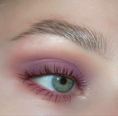 #eye #eyemakeup #eyeshadow Berry Pop, Brown Lashes, Vampy Makeup, Eye Makeup Designs, Fairy Makeup, Edgy Makeup