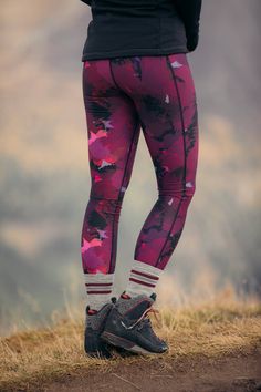 Compressive, durable all-year leggings and one of our best-sellers. Hp Oc, Hiking Leggings, Mountain Activities, Capri Shorts, Summer Leggings, Perfect Leggings, Hiking Socks, Leggings Hoodie, Winter Leggings