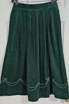 Vintage Susan Bristol Women's Emerald Green Pleated Corduroy Skirt Size 6 Petite  | eBay Corduroy Skirt, Petite Size, Easy Wear, Summer Fall, Bristol, Cocktail Party, Emerald Green, Midi Length, Mid Rise