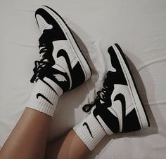 Nike Jordan Air 1, Sneakers Nike Jordan, Fashion Queen, Shoes Sneakers Jordans, Nike Air Shoes