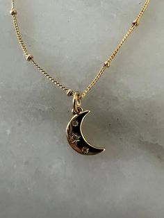 Adorable single little crescent moon on 20” gold vermeil satellite chain. Custom lengths always available. gina@sonyarenee.com Affordable Gold Moon Necklace, 333 Crescent Moon Necklace, Cheap Gold Moon Necklace, Moon Vibe, Moon Gold Necklace, Swan Jewelry, Moon Gold, Fancy Jewelry Necklace, Pretty Jewelry Necklaces