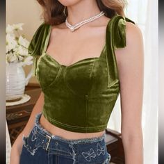 Green Fitted Top With Adjustable Straps, Chic Fitted Green Camisole, Green Tops With Adjustable Straps For Party, Preppy Prom, Velvet Corset, Trendy Business Casual, Coachella Dress, Business Formal Dress, Boho Bridesmaid