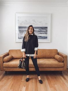 75 Casual Outfit Ideas for Work » Lady Decluttered Winter Teacher Outfits, Teaching Outfits, Office Casual Outfit, Office Outfits Women, Business Casual Outfits For Work, Teacher Outfit, Neue Outfits, Elegante Casual, Stylish Work Outfits