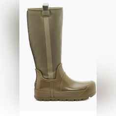 Ugg Raincloud Tall Sz 10 New Without Box Color Green Waterproof Ugg Green, Cozy Boots, Cold Weather Boots, Hunting Boots, Tall Boot, Inspiration Mode, Tall Boots, Womens Uggs, Ugg Shoes