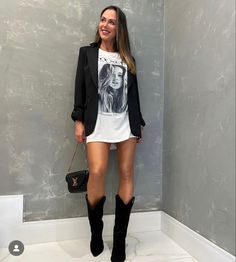 Classy Tailgate Outfit, Biker Shorts With Cowboy Boots, Outfit Bota Larga, Long Combat Boots Outfit, Billy Strings Concert Outfit, Winter Country Concert Outfit Ideas, Vegas Outfits For Women, Skating Outfit Ideas, Ice Skating Outfit Ideas