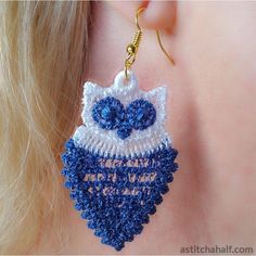 Freestanding Lace Owl Earrings - aStitch aHalf Shawls Design, Colourful Crochet, Crochet Necklace Pattern, Crochet Skull, Crochet Purse Pattern Free, Fall Crochet Patterns, Beaded Earrings Native, Crochet Jewelry Patterns, Crochet Earrings Pattern