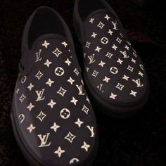 Glow Logo, Checkerboard Vans, After Sun, Uv Light, Womens Vans, Shoes Fashion