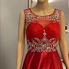 Pre - Loved Sequined Dress Condition - Worn Once. / Excellent Size - 6 * Please Check Measurements * *The Size Says Size 6 * Waist - Approx. 26 Inches Length - Approx. 30 Inches 100 % Polyester Red Sleeveless Embellished Dress, Red Embellished Homecoming Dress, May Queen, Queen Dresses, Sequined Dress, Sequin Dress, Colorful Dresses, Prom Dresses, Prom