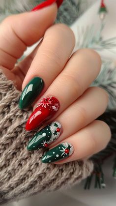 Art Noel, Candy Cane Nails, Christmas Gel, Red Christmas Nails, Tree Nails, Christmas Nails Easy