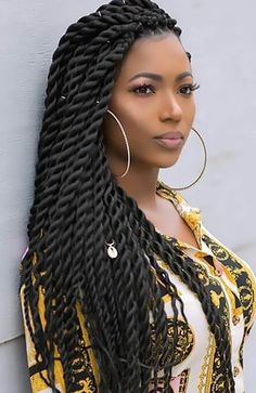 27 Chic Senegalese Twist Hairstyles for 2021 - The Trend Spotter Hair Twist Styles