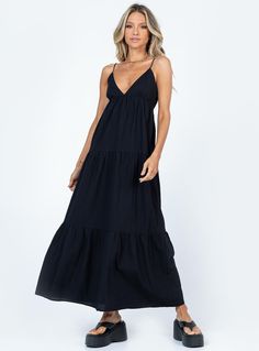 Princess Polly Plunger  Chelsea Maxi Dress Black Stylish Maxi Dress, All Black Dresses, Fitted Maxi Dress, Pink Formal Dresses, Maxi Dress Black, Maxi Dress Online, Pregnancy Maxi Dress, Long Black Dress, Invisible Zip