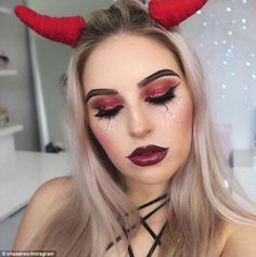 Devil Makeup Halloween, Girl Halloween Makeup, Makeup Clown, Devil Makeup, Halloween Make-up Looks, Halloweenský Makeup, Holloween Makeup, Scary Face, Clown Halloween