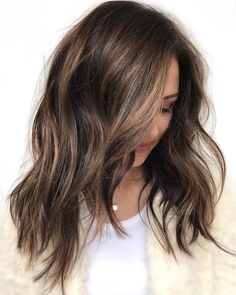 Long Choppy Brown Hair With Highlights Grey Balayage, Wavy Hairstyles Medium, Balayage Hair Dark, Balayage Blonde, Brunette Balayage Hair, Balayage Hair Blonde, Balayage Brunette