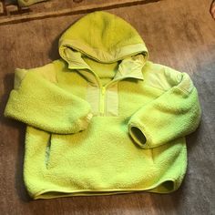 Size Xs Fits Big Brand New Free People Jacket, Snow Jacket, Fp Movement, Green Yellow, Free People, Jackets & Coats, Jackets For Women, Brand New, Yellow