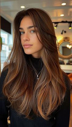 25 Must-Try Layered Haircuts and Hairstyles for 2024 Hair Color Ideas For Morena, Color Castaño, Brown Hair Inspo, Straight Hair Cuts, Brunette Balayage Hair, Haircuts For Long Hair