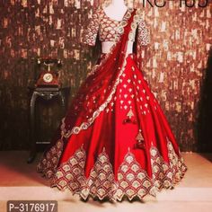 Fashion Show Decorations Ideas, Fashion Show Party, Red Lehenga Choli, Lehnga Dress, Lehenga Choli Online, Red Lehenga, Lehenga Collection, Designer Lehenga