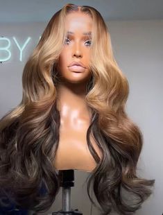 Trendy Weave Hairstyles, Beyoncé Hair Color, Dark Blonde Wig, Balayage Wig, Beyonce Hair, Wig Ideas, Pretty Hair Color, Hair Laid