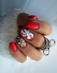 Christmas Nail Art Designs Xmas Sparkle Red Glitter Gold, Christmas Cruise Nails, Dec Nails, Rhinestones Nails, Disney Acrylic Nails, Cruise Nails, Christmas Cruise, Wow Nails, Cute Toe Nails