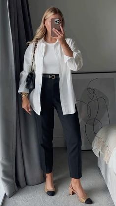 White Shirt Corporate Outfit, Business Casual White Button Down, Work Ootd Summer, White Button Up Work Outfit, Oversized White Shirt Outfit Work, Silk Button Down Shirt Outfit Work, Business Casual Outfits Pa School, Office Basics Wardrobe, Black Business Pants Outfit