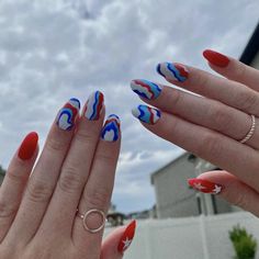 Make a splash this Fourth of July with vibrant nail art that captures the spirit of summer celebrations. Picture beachy vibes, patriotic colors, and festive designs that are perfect for showing off your holiday spirit. 🏖️🇺🇸💅 #SummerCelebration #PatrioticNailArt #FourthOfJulyMani Vibrant Nails, Beachy Vibes, Patriotic Stars