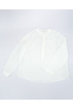 Brand: Fina Ejerique Reference: P23E68 Color: 54% linen, 46% cotton Description: Ivory linen shirt with a Mandarin collar and long sleeves. Front button closure. Intended Age: Toddler Boy, Boy Size Guide: Size +1 from US size. SIZE 2A 3A 4A 5A 6A 8A 10A 12A 14A Height 92 98 104 110 116 128 140 152 158 Chest 26 27 28 29 30 32 34.5 36.5 38.5 Waist 25 25.6 26.2 26.8 27.4 28.75 30.25 31 31.75 Hip 28 29.25 30.5 31.75 33 35.5 38 40.75 43.5 Sleeve Length 31 33 35 37.5 39 43 48 49 89 White Linen Tops With Placket, White Linen Tops With Buttons, White Linen Top With Buttons, White Linen Button-up Blouse, White Linen Blouse With Placket, White Linen Button-up Top, White Linen Shirt With Buttons, Long Sleeve Linen Shirt With Placket, White Linen Collared Blouse