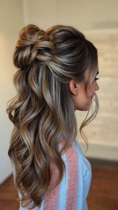 Winter Wedding Bride Hair, Fall Wedding Bridesmaid Hair, Fall Bridesmaid Hair, Homecoming Hairstyles Long Hair, Fall Wedding Hair For Bride, Bridal Hair Color, Hair Styles For Wedding Guests, Fall Updos, Fall Wedding Hair