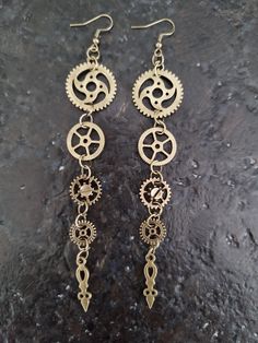 Nice selfmade steampunk Earrings Steampunk Jewelry Ideas, Homestuck Oc, Steampunk Earrings, Steam Punk Jewelry, Steampunk Diy, Steampunk Accessories, Steampunk Jewelry, Homestuck, Jewelry Ideas