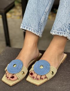 Design Shoes, Beauty Women, Designer Shoes, Crochet, Beauty, Design