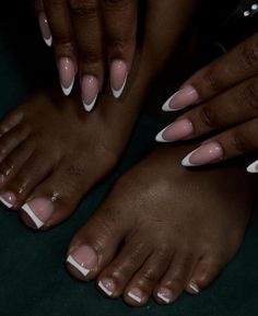 Nails And Toes, Romantic Nails, Fully Booked, French Tip Acrylic Nails, Dope Nail Designs, Short Square Acrylic Nails, Short Acrylic Nails Designs, Nail Art Ideas