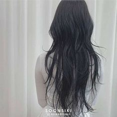 Haircuts For Long Hair Straight, Korean Long Hair, Long Hair Do, Black Hair Aesthetic, Long Wolfcut, Haircuts For Long Hair, Hair Dye Colors, Long Hair Girl