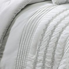 the comforter is white and has black trimmings on it's edges