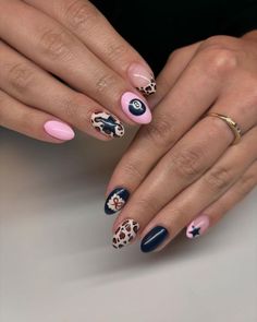 Preppy Halloween Nails, Cute Navy Blue Nails, Pink And Navy Nails, Fall Nail Inspo Acrylic, Zach Bryan Nails, Blue Cheetah Nails, Girly Nail Designs, Ora Nails, Stockholm Nails