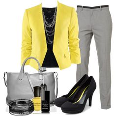 Mode Ab 50, Pants Chain, Yellow Blazer, Summer Work Outfits, Yellow Jacket, Professional Attire, Black Accessories, Dolce E Gabbana, Work Style