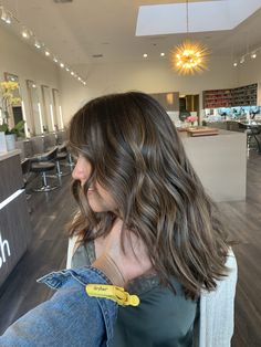 Asian Dyed Hair Balayage, Brown Hair Caramel Babylights, Summer Brown Balayage, Subtle Balayage Asian Hair, Blended Brown Balayage, Asian Hair Color Balayage, Brown Hair Subtle Balayage, Light Brown Babylights, Neutral Brunette Balayage