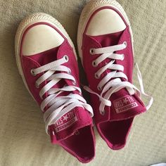 Wow! Brand New Converse All Star Lo Tops! Fuschia Sz 5 Platform Hot Pink Converse, Fuschia Shoes, Shoes Converse, New Converse, Walker Boots, Fit N Flare Dress, Womens Converse, Converse All Star, Rain And Snow Boots