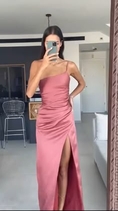 Mauve Prom Dresses, Dresses For Prom Night, Gowns For Bridesmaids, Mauve Dresses, Mob Wedding, Sheath Prom Dress, Prom Dress With Split, Satin Sleeves, Dresses For Wedding Guests