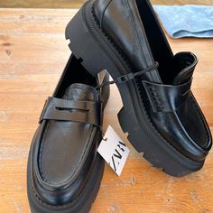 Brand New Zara Loafers Trendy Zara Loafers With Round Toe, Chic Zara Loafers With Round Toe, Zara Black Loafers For Fall, Zara Casual Slip-on Loafers, Zara Black Leather Loafers, Zara Black Round Toe Loafers, Zara Leather Sole Slip-on Loafers, Zara Slip-on Loafers With Leather Sole, Zara Spring Workwear Loafers