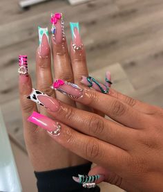 21st Birthday Nails, Anime Nails, Punk Nails, Hello Kitty Nails, French Tip Acrylic Nails, Cute Acrylic Nail Designs, Easter Nails, Crystal Nails