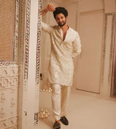 Aesthetic Kurtas For Men, Kurta For Haldi Function Men, Kurta Designs Men's Latest 2023, Kurta For Men Traditional, Mens Ethnic Wear Kurta, Mafia Princess, Beige Kurta