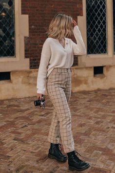 Vanilla Academia, Sarah Mantelin, Outfit Catalog, Light Academia Outfit, Dark Academia Outfits, Academia Outfits, Academia Fashion, Chique Outfits, Mode Inspo