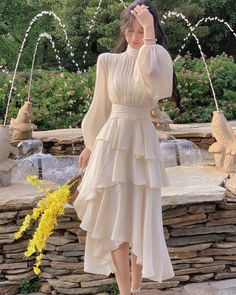 #WhiteDresses #Elegance #TimelessFashion
dresses Pleated Prom Dress, Look Gatsby, Romantic Minimalist, Stand Neck, Elegant Dresses Classy, Elegante Casual, White Dresses For Women, Modest Fashion Outfits, White Dresses