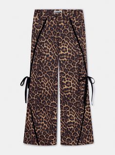 Mid-rise tracksuit pants with bow details on sides. Straight-leg fit. Front zip and interior button fastening. Pants With Bow, Leopard Pants, Tracksuit Pants, Tshirt Bag, Dress Pant, Sewing Inspiration, Skirt Pants, Leopard Print, Mid Rise