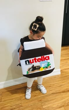 Nutella jar halloween costume. Nutella toast hair clip Nutella Costume Diy, Nutella Toast, Food Halloween Costumes, Fancy Dress Costumes Kids, Cookie Monster Costume, Nutella Jar, Fancy Dress Halloween Costumes