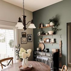 Green is the color of nature and liveliness, so naturally, a green dining room will bring incredible energy to your home. When experimenting with color, you realize how many options you have to use this gorgeous hue, and it’s essential to get some ideas before you start your decorative journey. Choosing the right shade of green is crucial. If you prefer a classic and distinguished look, you may lean towards a darker shade of green, whereas a ligh Green Dining Room Ideas, Green Dining Room Walls, Cosy Dining Room, Dining Room Wall Color, Dining Room Corner, Floor Furniture, Green Accent Walls