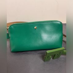 New With Tag Kate Spade Belt Bag, Fanny Pack, Gold Embellishments, Black Interior With Small Pocket. Green Crossbody Belt Bag With Removable Pouch, Green Belt Bag With Zipper Closure, Green Belt Bag For Travel, Green Belt Bag With Removable Pouch For Daily Use, Green Shoulder Belt Bag For On-the-go, Removable Pouch Belt Bag For Errands, Pouch Belt Bag With Removable Pouch For Errands, Green Rectangular Belt Bag With Zipper, Green Belt Bag With Removable Pouch