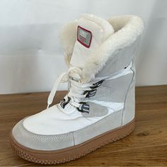 Nwot! So Cute For Winter. White Synthetic Boots For Winter, White Synthetic Winter Boots, Lace Up Boots Women, Lace Up Boots, Cream White, White Leather, Rain Boots, Florence, So Cute